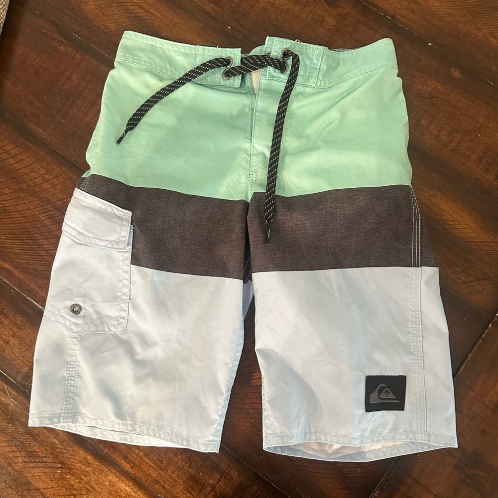 Quicksilver boys swim trunks size 7